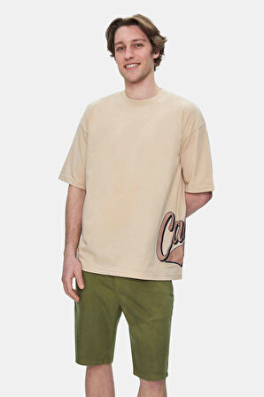 ROSCOE Sütlü Kahve Bisiklet Yaka Baskılı Oversize Erkek Tshirt