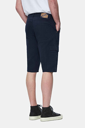 BLEWIN Lacivert Kargo Cepli Gabardin Nakışlı Standard Fit Erkek Şort