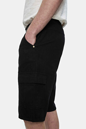 BLEWIN Siyah Kargo Cepli Gabardin Nakışlı Standard Fit Erkek Şort
