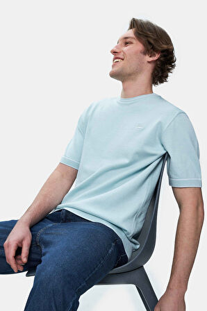 FARED Gök Mavi Bisiklet Yaka Triko Nakışlı Standard Fit Erkek Tshirt