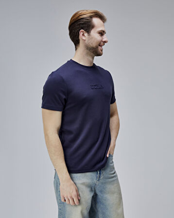 CANARY Lacivert Bisiklet Yaka Gofre Baskılı Standard Fit Erkek Tshirt