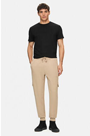 DALEY Koyu Bej Kargo Cepli Gofre Baskı Standard Fit Erkek Eşofman Alt