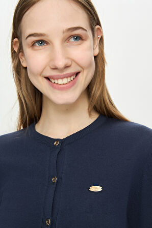 NOVA Lacivert Bisiklet Yaka Metal Logololu Standard Fit Kadın Hırka