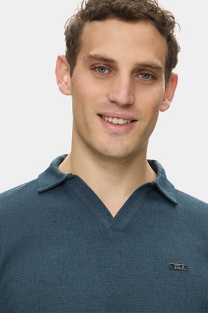 FELIPE Lacivert Polo Yaka Krinkıl Hafif Kumaş Metal Logolu Standard Fit Erkek Tshirt