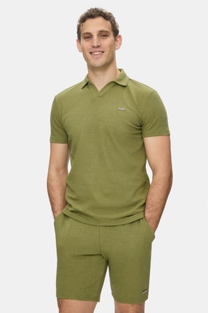 FELIPE Haki Polo Yaka Krinkıl Hafif Kumaş Metal Logolu Standard Fit Erkek Tshirt