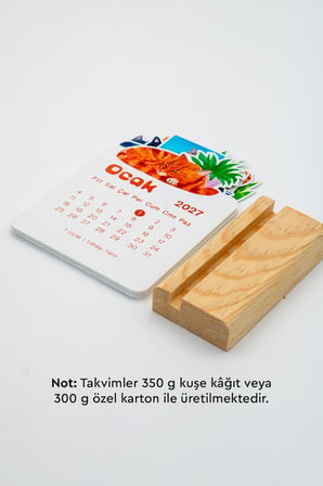 Ahşap Standlı Özel Kesim Kedi Tasarımlı 2027 Masaüstü Takvimi 8,5x12 Cm Çok Renkli