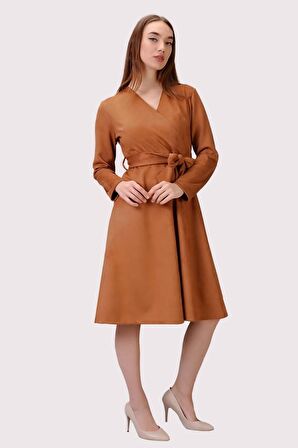 Kadın Süet Kuşaklı Kruvaze Yaka Detaylı Kloş Midi Boy Kışlık Elbise 4407/110