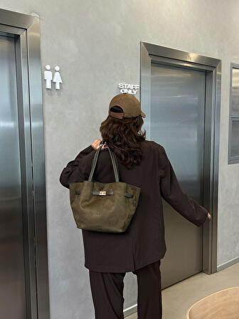 Tarya Süet Kemer Detaylı Kadın Omuz Çantası BP-4830O