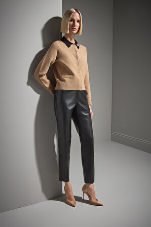 Çıtçıt Detaylı Broşlu Bej Triko Ceket