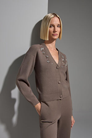 El İşi Taş İşlemeli  Kahverengi Triko Hırka