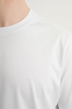 - Günlük Stil Erkek Tişört Beyaz