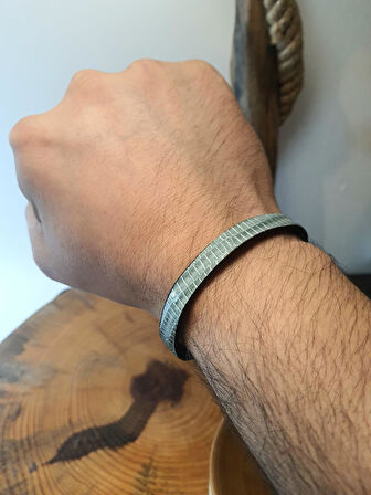 JTAW25BLK1633 HAKİKİ DERİ MIKNATIS KAPAMA SU YEŞİLİ GARANTİLİ HEDİYE KUTULU JANTİ BİLEKLİK