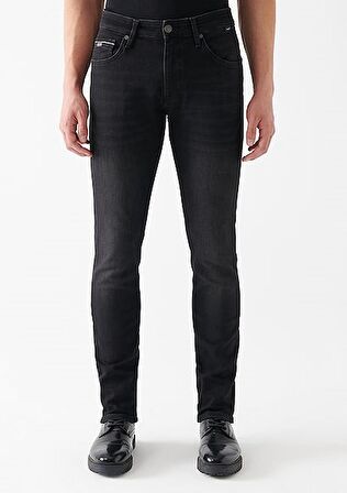 M0035133159 Mavi Erkek Marcus Slim Straight Jean Pantolon Siyah