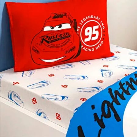 Taç Lisanslı Tek Kişilik Nevresim Takımı Cars Mcqueen Lastikli Çarşaf 120*200cm