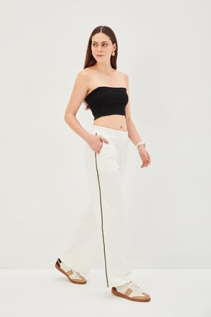 Yanları Şeritli Bağcıklı Regular Örme Pantolon