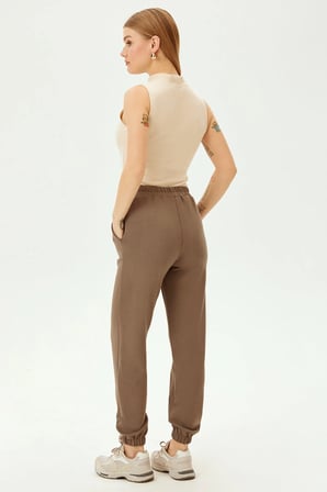 Bel ve Paçası Lastikli Jogger Örme Pantolon