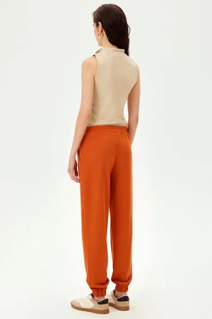 Bel ve Paçası Lastikli Jogger Örme Pantolon