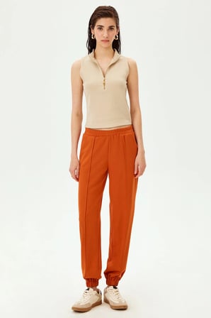 Bel ve Paçası Lastikli Jogger Örme Pantolon