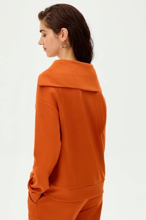 Yaka Detaylı Fermuarlı Regular Örme Sweatshirt