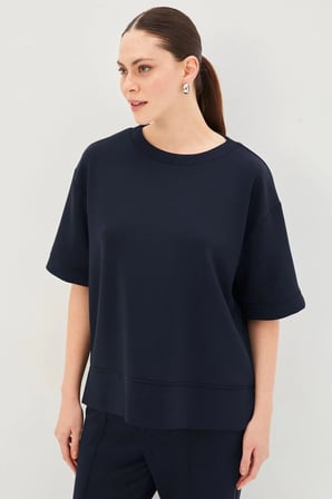 Siyah Düz Kesim Oversize Örme Tişört