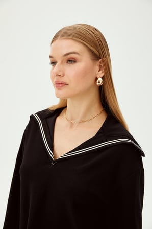 Siyah Uzun Kollu Denizci Yaka Sweatshirt