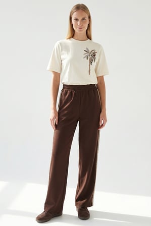 Yanları Şeritli Bağcıklı Regular Örme Pantolon