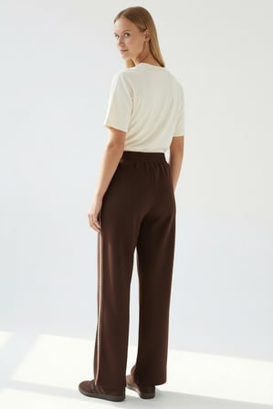 Yanları Şeritli Bağcıklı Regular Örme Pantolon