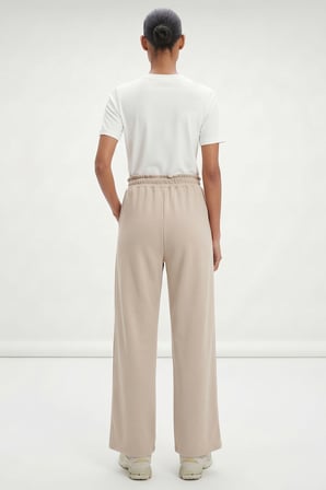 Beli Lastikli Bağcıklı Cepli Regular Örme Pantolon