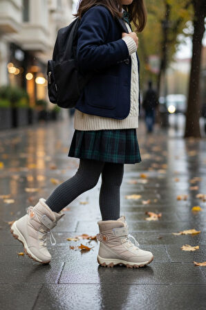 Muggo TİGGER İçi Kürklü Bağcıklı ve Cırtlı Kız Çocuk Bot