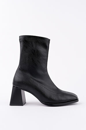 Muggo STORM Garantili Küt Burun Arkadan Fermuarlı Kadın Topuklu Bot