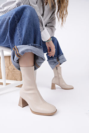 Muggo STORM Garantili Küt Burun Arkadan Fermuarlı Kadın Topuklu Bot