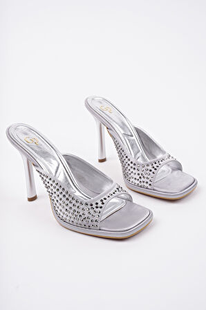 Muggo PUJA Küt Burun İnce Topuklu Taşlı Kadın Topuklu Terlik