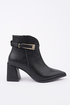 Muggo GLORİA Sivri Burun Kemer Detaylı Kalın Topuklu Fermuarlı Kadın Bot