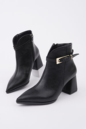 Muggo GLORİA Sivri Burun Kemer Detaylı Kalın Topuklu Fermuarlı Kadın Bot