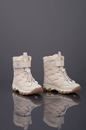 Muggo RAGYER İçi Kürklü Bağcıklı ve Cırtlı Kız Çocuk Bot