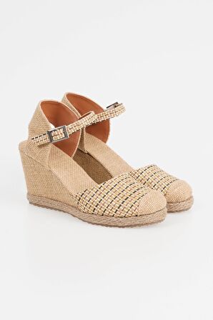 Kadın Hasır Önü Kapalı Desenli Renkli Dolgu Topuklu Rahat Günlük Sandalet