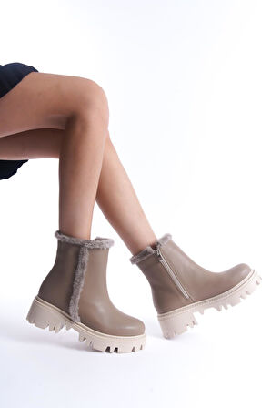 Kadın Fermuarlı Günlük Bot Kalın Tırtık Taban Kürk Detaylı Kışlık Ayakkabı