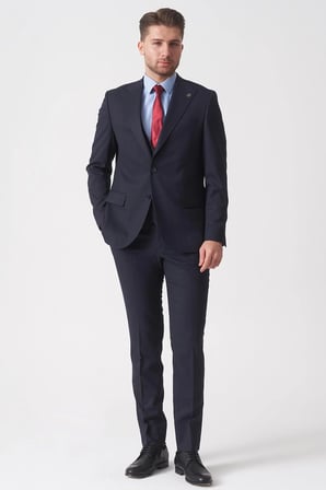 Lacivert Slim Fit Kalıp Yelekli Klasik Esnek Likralı Kapaklı Cepli Takım Elbise