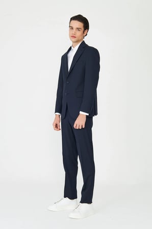 Lacivert Modern Slim Fit Dokulu Kumaş Şık Klasik Yaka Zamansız Takım Elbise