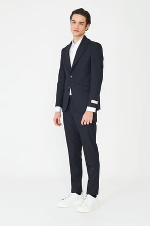 Lacivert İnce Çizgili Modern Slim Fit Klasik Yaka Takım Elbise
