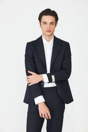 Lacivert İnce Çizgili Modern Slim Fit Klasik Yaka Takım Elbise