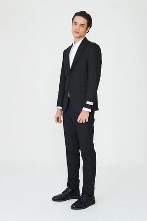 Siyah İnce Çizgili Modern Slim Fit Klasik Yaka Takım Elbise