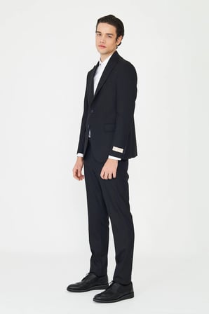 Lacivert İnce Çizgili Modern Slim Fit Klasik Yaka Takım Elbise