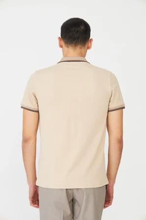 Bej Modern Kesim Fermuarlı Polo Yaka Erkek T-Shirt