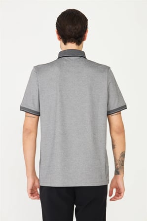 Siyah/Beyaz Polo Yaka T-Shirt 
