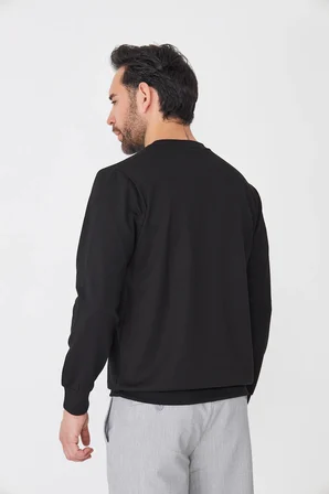 Siyah Sıfır Yaka Uzun Kollu Basic Sweatshirt