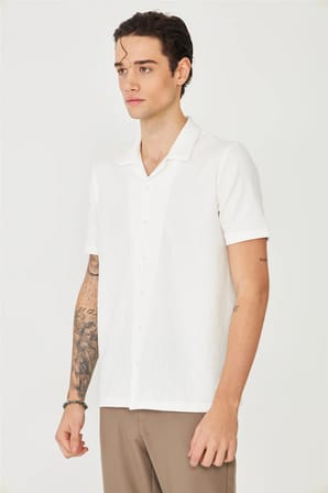 Beyaz Gömlek T-Shirt 