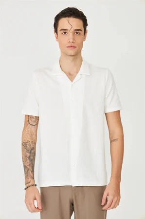 Beyaz Gömlek T-Shirt 