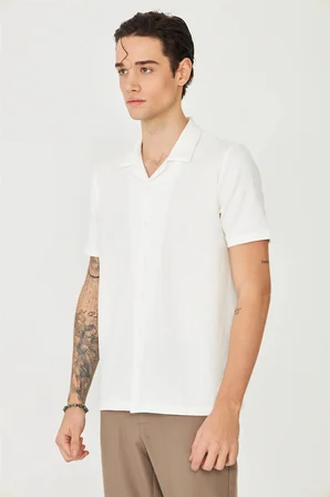 Beyaz Gömlek T-Shirt 