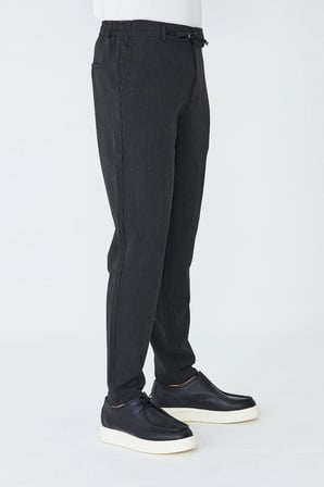 Siyah İnce Çizgili Jogger Spor Erkek Pantolon